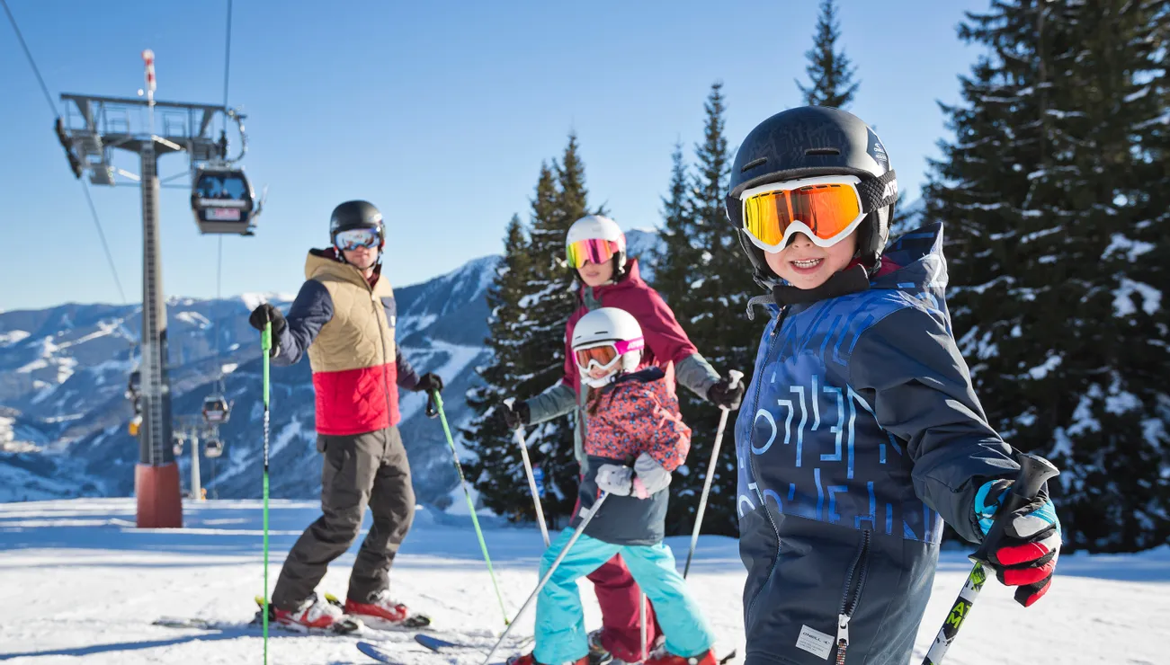 Children skiing in Saalbach